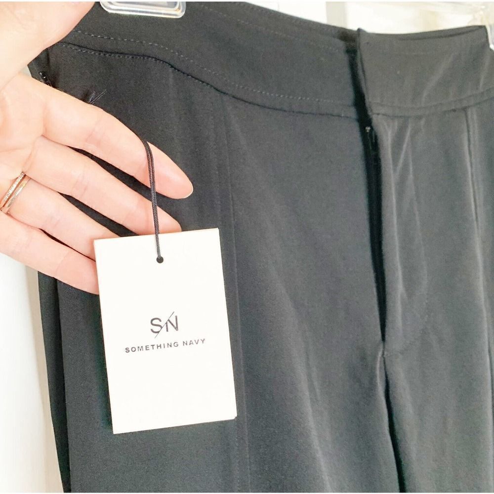 Something Navy Womens Black Front Seam Straight Leg Ankle Slit Cropped Pant Sz 2 - Picture 7 of 11